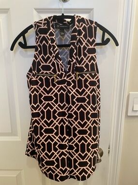 INC International Concepts Black & red Geometric Sleeveless V-Neck Top